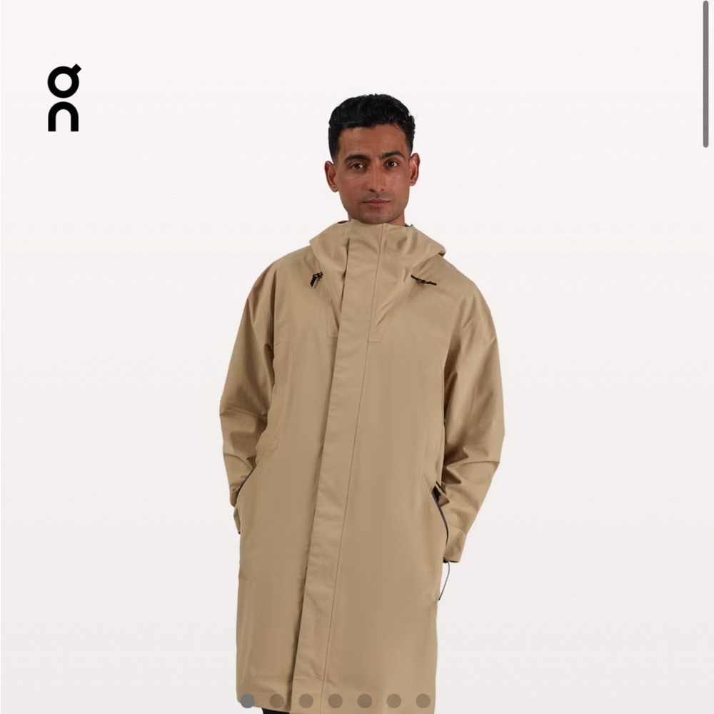On Running Beige Men's Hooded Jacket